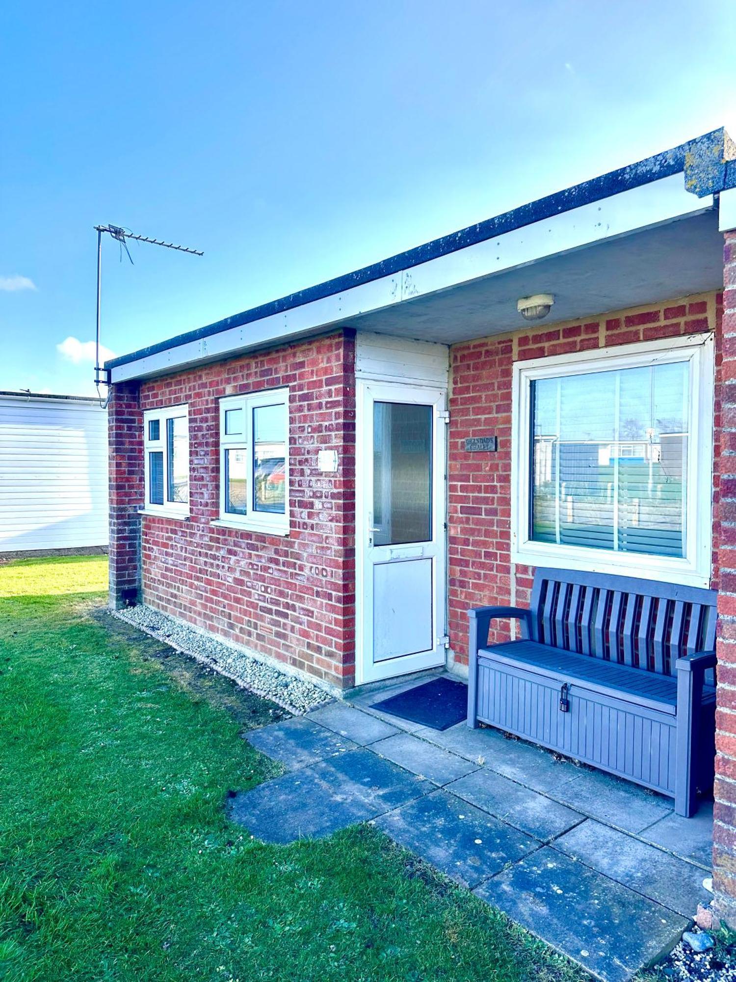 Grandad'S Chalet, California Sands, Scratby, Great Yarmouth Exterior photo